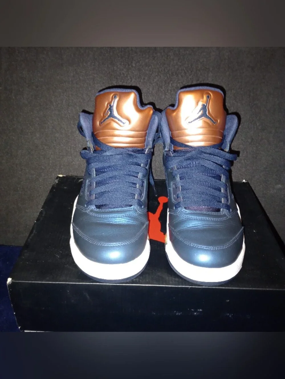 IOB Air Jordan 5 Retro Bronze Mens size 8 or women's size 9.5